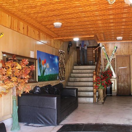 Fluorescence Hotel And Restaurant Gulmarg Esterno foto
