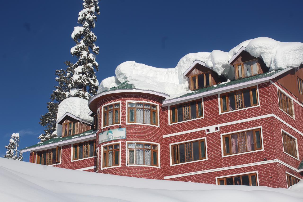 Fluorescence Hotel And Restaurant Gulmarg Esterno foto